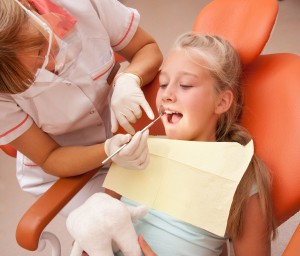 dentist tells carson city girl its good to floss